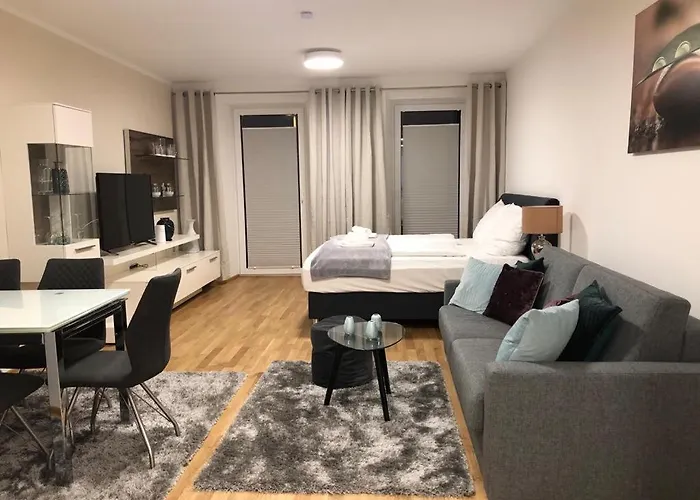 English Theater Apartment At Rathaus